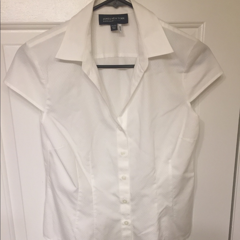 Jones New York Cap Sleeve Button Up